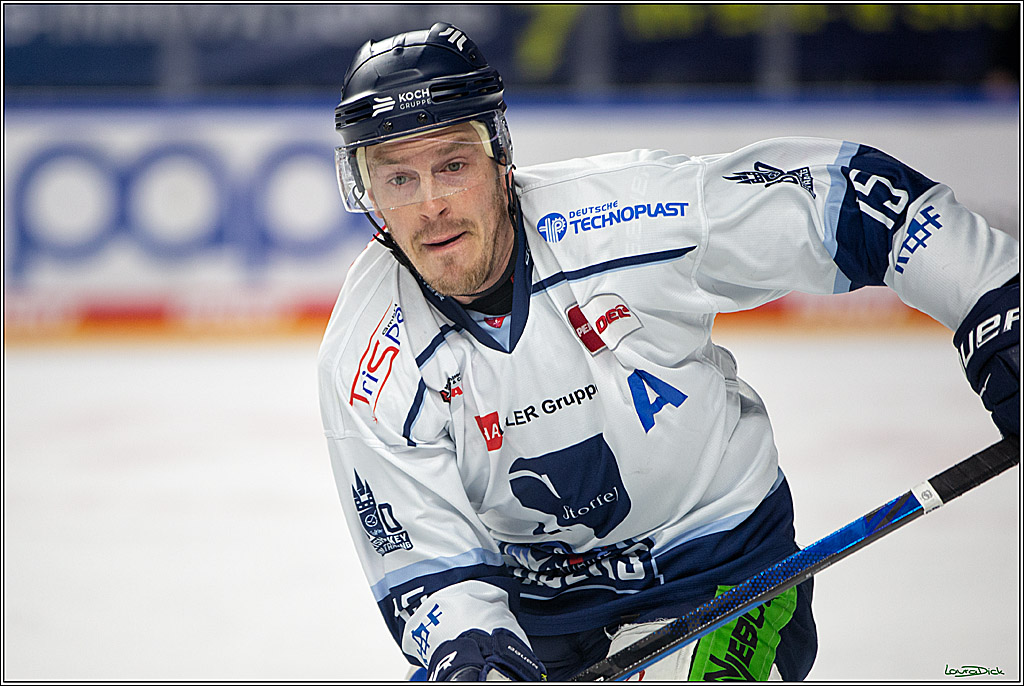 PENNY DEL;  Koelner Haie - Straubing Tigers; Koeln, 11.03.2022